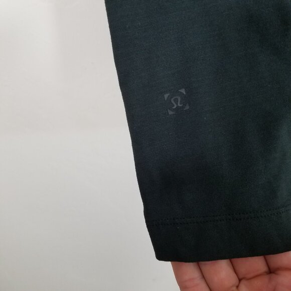 Lululemon Men's Polo - Picture 3 of 3